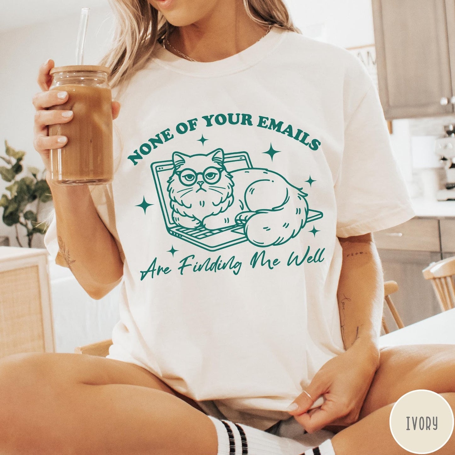 Comfort Colors tee in Ivory featuring screen print graphic of a grumpy cat wearing glasses on a laptop