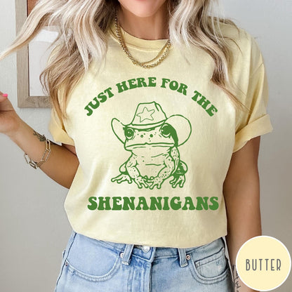 Comfort Colors tee in Butter featuring western style graphic of a frog wearing a cowboy hat