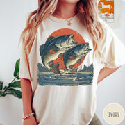Comfort Colors tee in Ivory featuring vintage style graphic of two bass fish jumping out of water