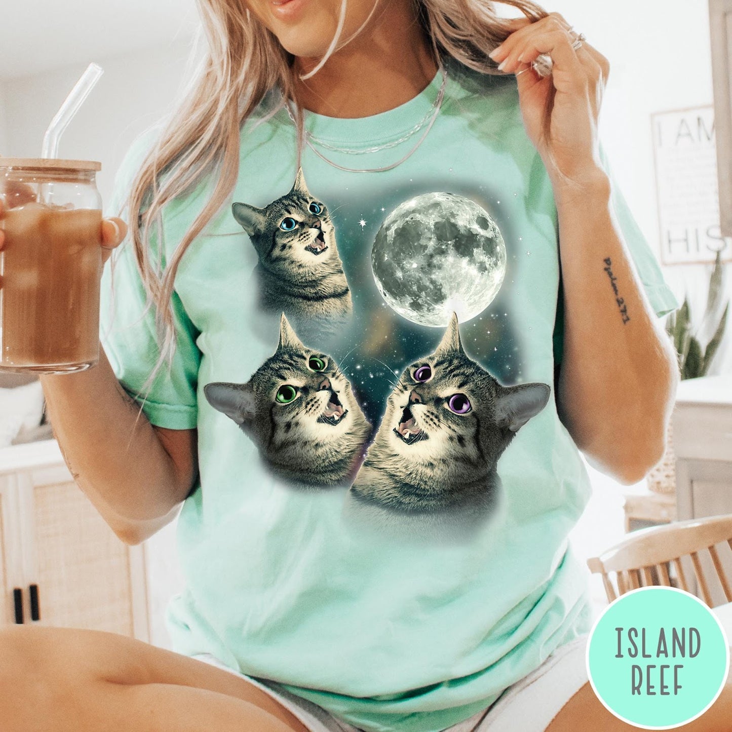 Comfort Colors tee in Island Reef featuring retro design with three cats looking up at the moon