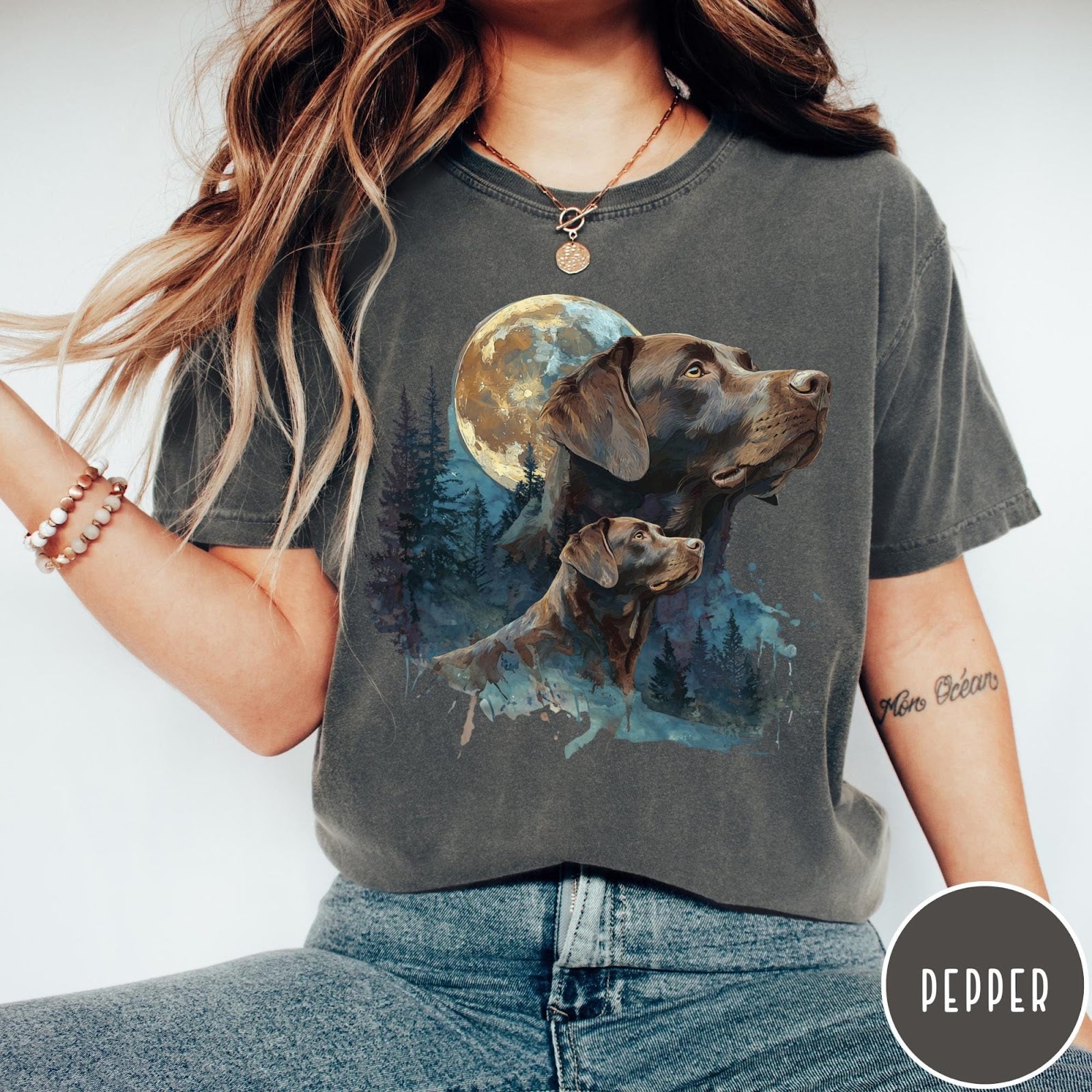Comfort Colors tee in Pepper featuring vintage style graphic of two Chocolate Labradors under a full moon