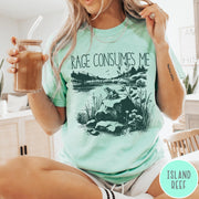 Comfort Colors tee in Island Reef featuring screen printed nature graphic with a frog sitting on a rock