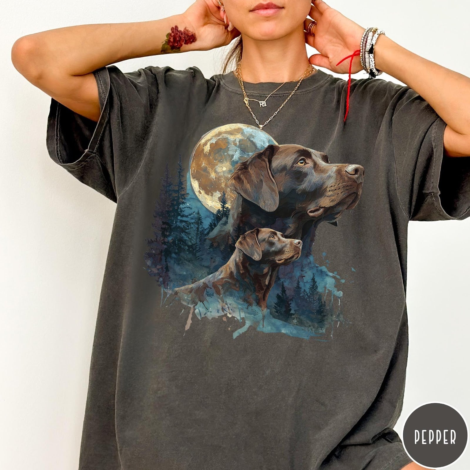 Comfort Colors tee in Pepper featuring vintage style graphic of two Chocolate Labradors under a full moon