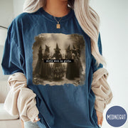 Comfort Colors tee in Midnight featuring vintage style graphic of five witches standing in a circle together
