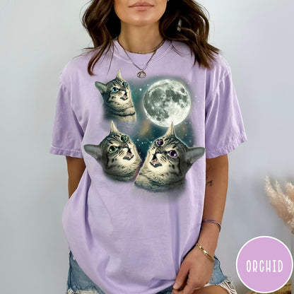 Comfort Colors tee in Orchid featuring retro style graphic of three cats looking up at the moon